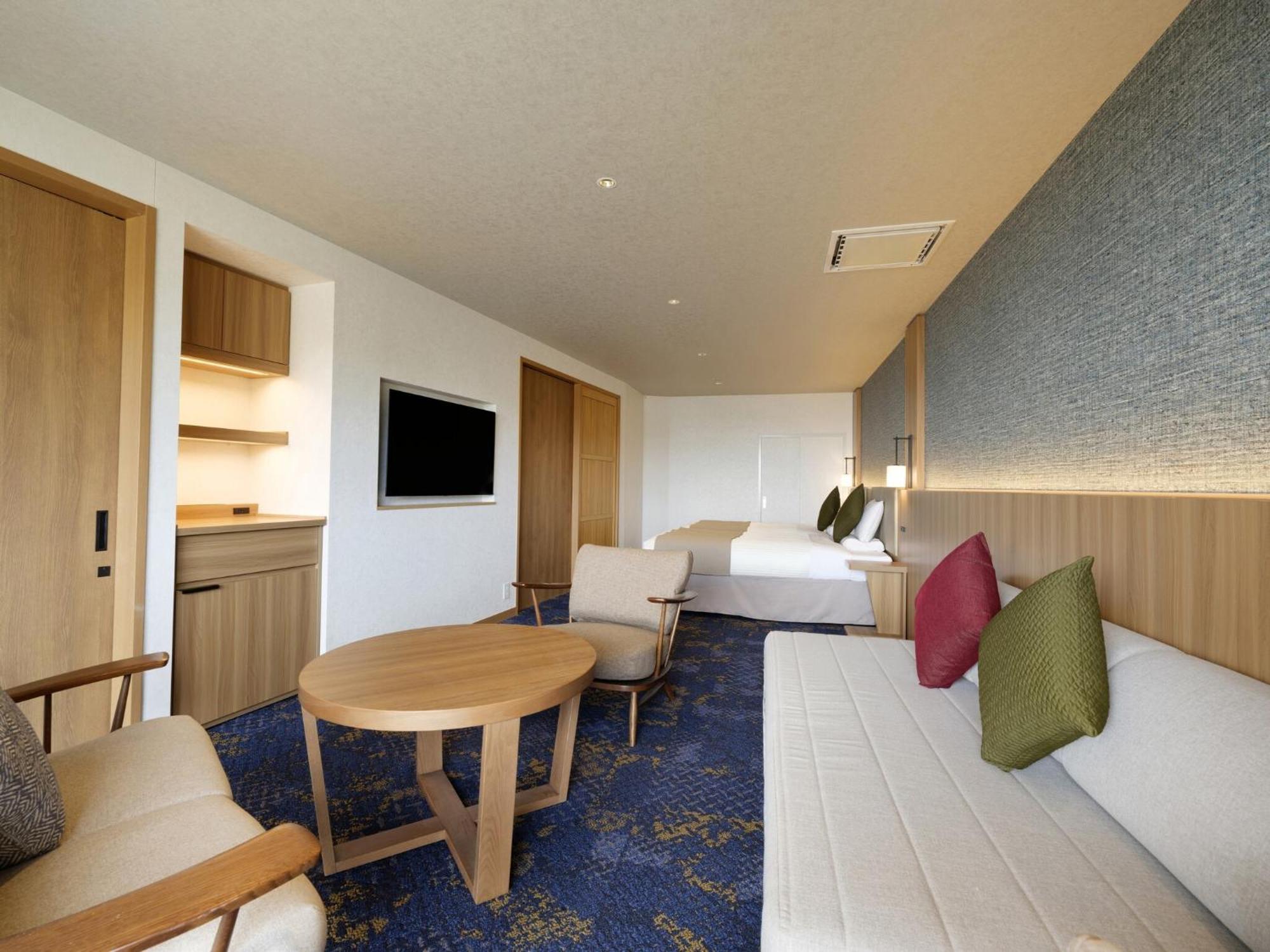 โรงแรมคาเมนอย 4* อาตามิ